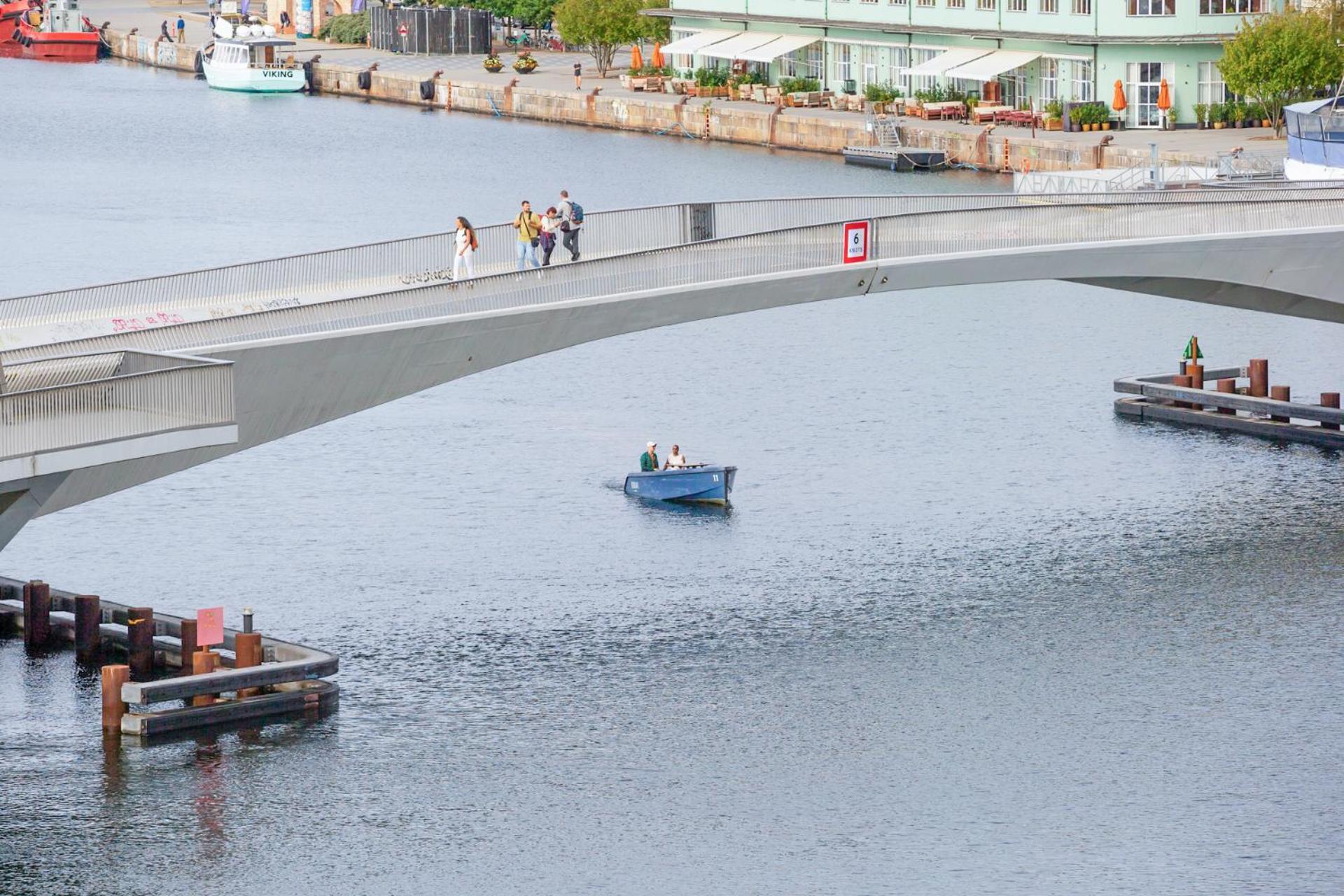 Udsigt Til 20.000.000 Dkk - M.Plads Til 6 Personer Apartment København Ngoại thất bức ảnh